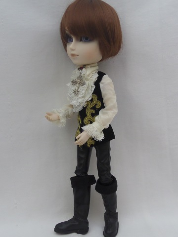 Taeyang Gackt Mizerable outfit