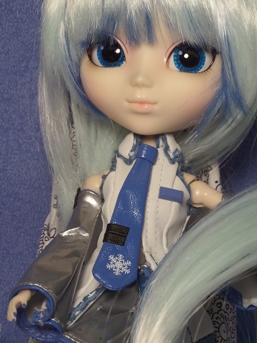 Pullip Miku Snow outfit